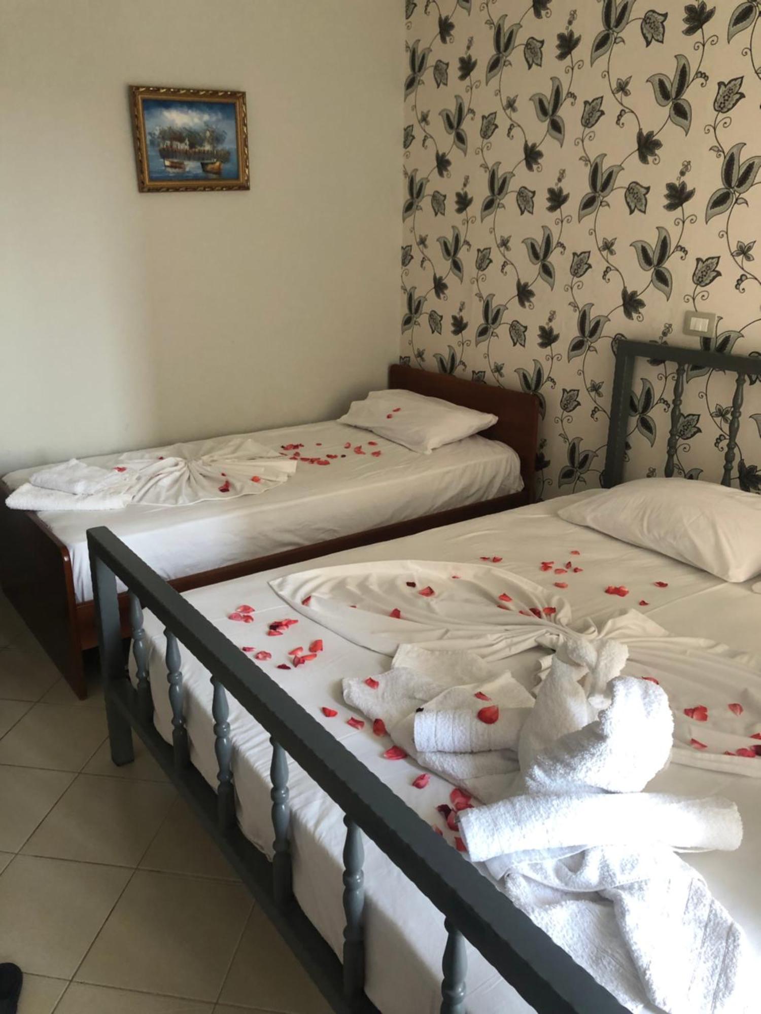 Studio Apartments Rizarjo Ksamil Buitenkant foto